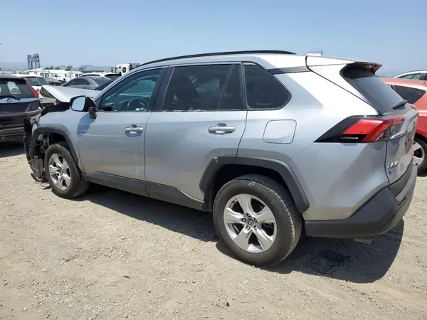 2T3P1RFV5MW192648 2021 TOYOTA RAV 4 - Image 2
