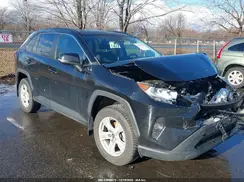 2T3P1RFV5MW201607 2021 TOYOTA RAV 4