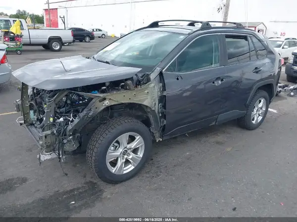 2T3P1RFV5MW230332 2021 TOYOTA RAV 4 - Image 2