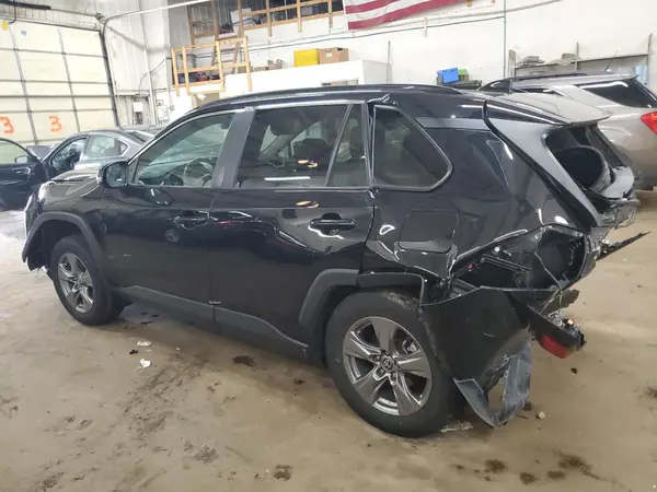 2T3P1RFV5NC263544 2022 TOYOTA RAV 4 - Image 2