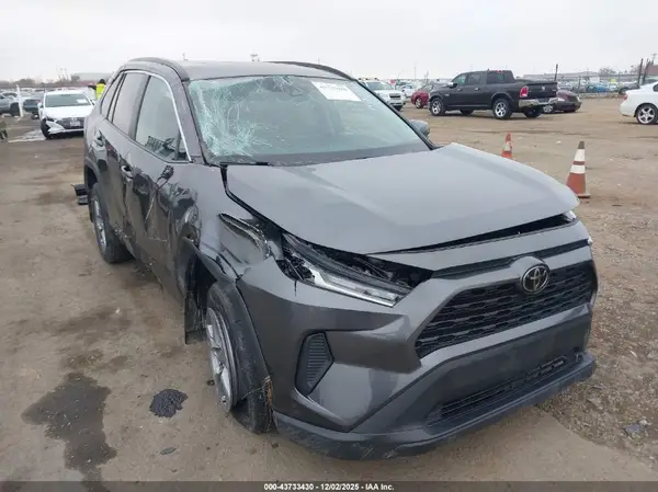 2T3P1RFV5NC264614 2022 TOYOTA RAV 4 - Image 1
