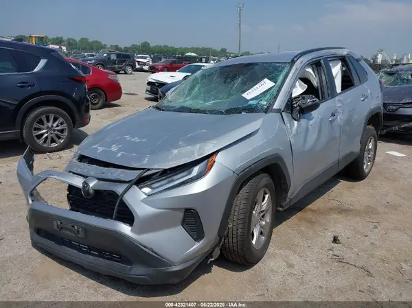 2T3P1RFV5NW260495 2022 TOYOTA RAV 4 - Image 2