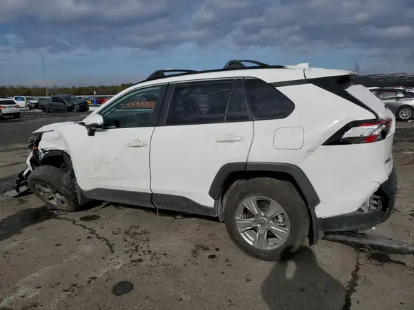 2T3P1RFV5RC464107 2024 TOYOTA RAV 4 - Image 2