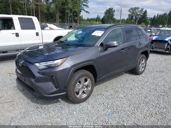 2T3P1RFV5SC507673 2025 TOYOTA RAV 4 - Image 2