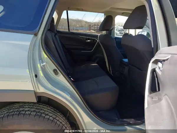 2T3P1RFV6KC017002 2019 TOYOTA RAV 4 - Image 8