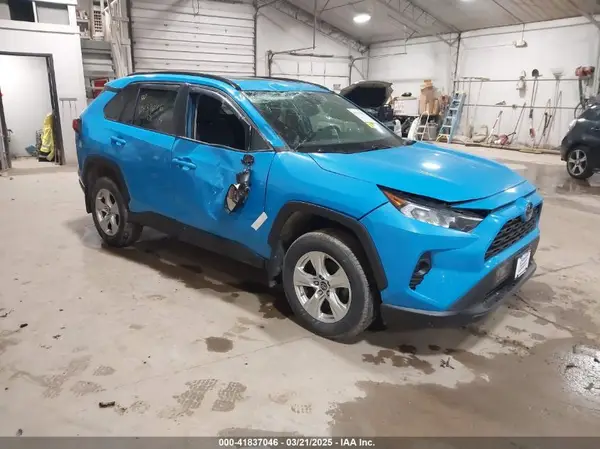 2T3P1RFV6KC053546 2019 TOYOTA RAV 4 - Image 1