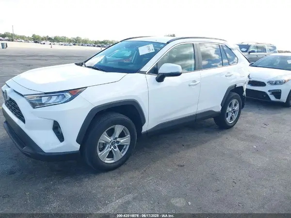 2T3P1RFV6LC125623 2020 TOYOTA RAV 4 - Image 2