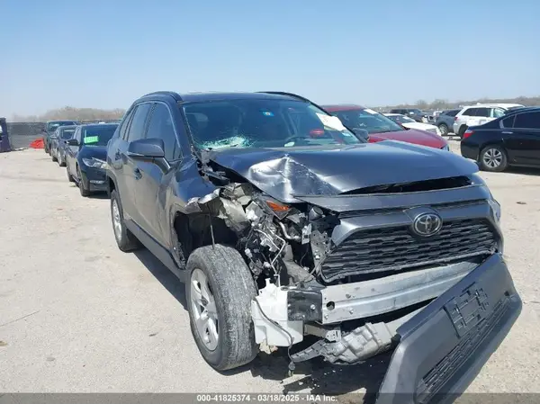 2T3P1RFV6MC143475 2021 TOYOTA RAV 4 - Image 1