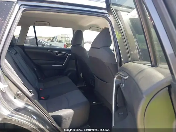 2T3P1RFV6MC143475 2021 TOYOTA RAV 4 - Image 8