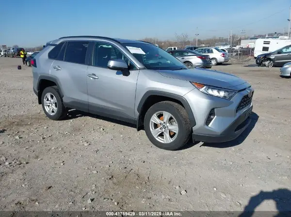 2T3P1RFV6MC176394 2021 TOYOTA RAV 4 - Image 1