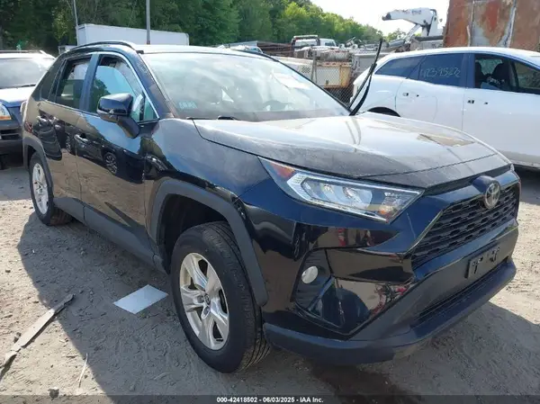 2T3P1RFV6MC182924 2021 TOYOTA RAV 4 - Image 1