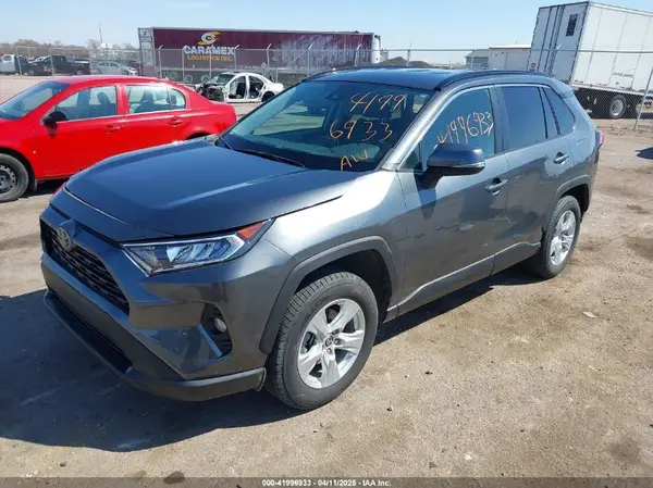 2T3P1RFV6MC185936 2021 TOYOTA RAV 4 - Image 2