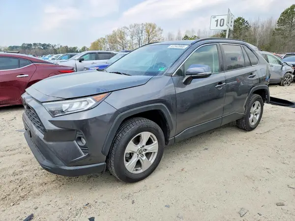2T3P1RFV6MC213556 2021 TOYOTA RAV 4 - Image 1