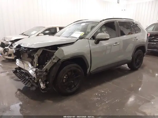 2T3P1RFV6MW204953 2021 TOYOTA RAV 4 - Image 2