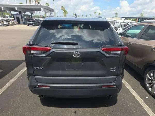 2T3P1RFV6MW236169 2021 TOYOTA RAV 4 - Image 1