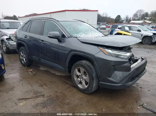 2T3P1RFV6NC285570 2022 TOYOTA RAV 4 - Image 1