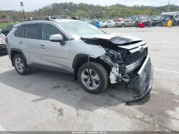 2T3P1RFV6NC286167 2022 TOYOTA RAV 4 - Image 1