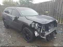 2T3P1RFV6NW324186 2022 TOYOTA RAV 4