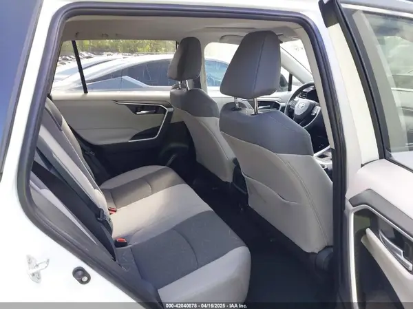 2T3P1RFV6PC385994 2023 TOYOTA RAV 4 - Image 8