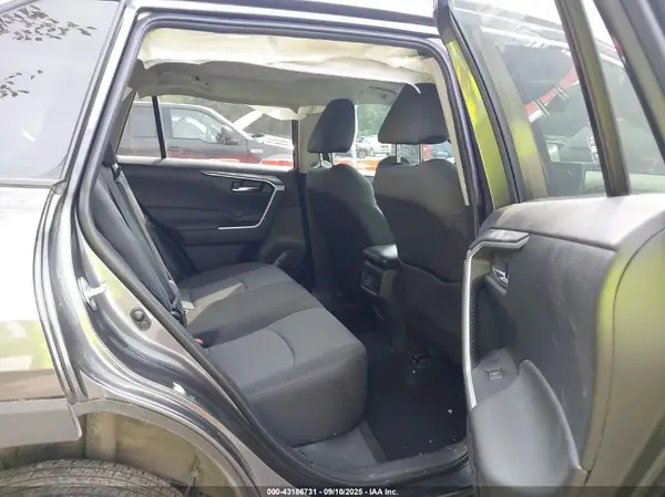 2024 TOYOTA RAV 4 auction photo 8