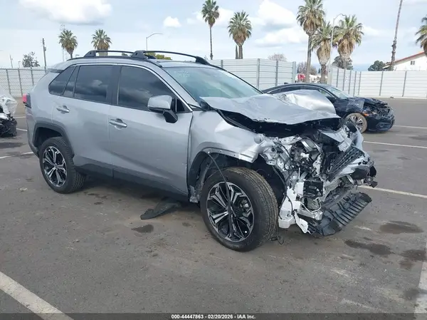 2T3P1RFV6RC465685 2024 TOYOTA RAV 4 - Image 1