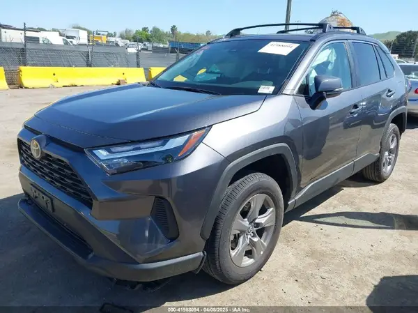 2T3P1RFV6RC476315 2024 TOYOTA RAV 4 - Image 2