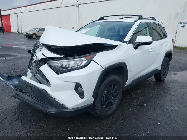 2T3P1RFV7KC010558 2019 TOYOTA RAV 4 - Image 2