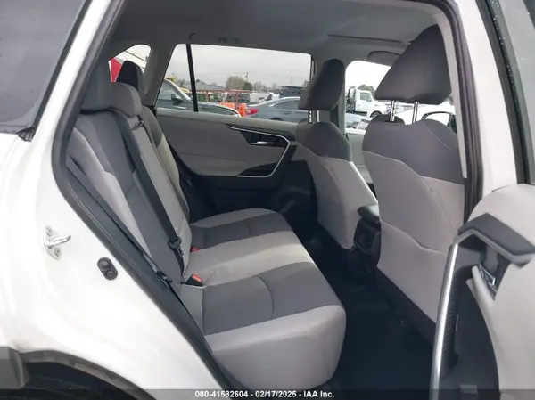 2T3P1RFV7KC010558 2019 TOYOTA RAV 4 - Image 8