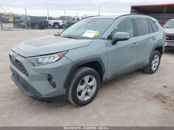 2T3P1RFV7KC011824 2019 TOYOTA RAV 4 - Image 2
