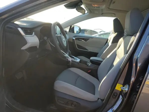 2019 TOYOTA RAV 4 auction photo 7