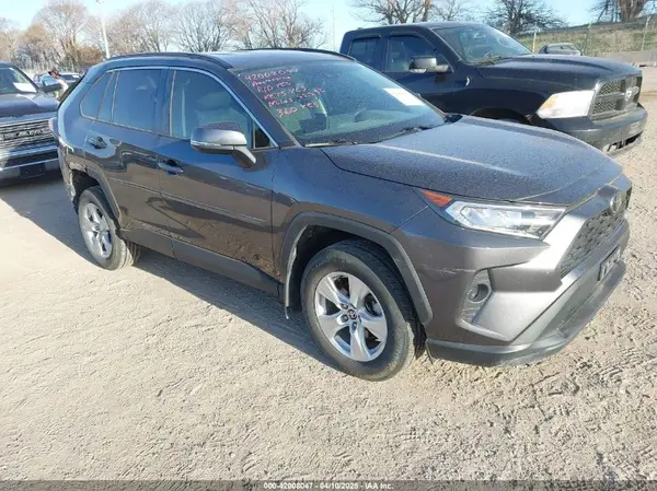 2T3P1RFV7MC227207 2021 TOYOTA RAV 4 - Image 1
