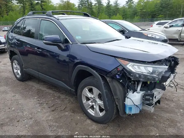 2T3P1RFV7MW154418 2021 TOYOTA RAV 4 - Image 1