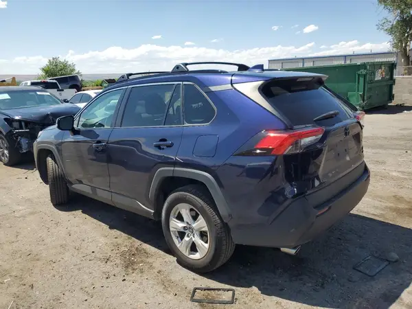 2T3P1RFV7MW156136 2021 TOYOTA RAV 4 - Image 2