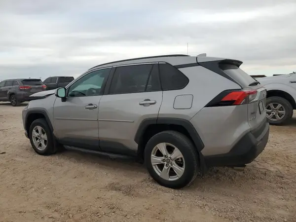 2T3P1RFV7MW177004 2021 TOYOTA RAV 4 - Image 2