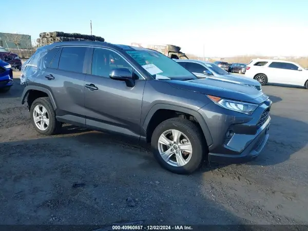 2T3P1RFV7MW193042 2021 TOYOTA RAV 4 - Image 1