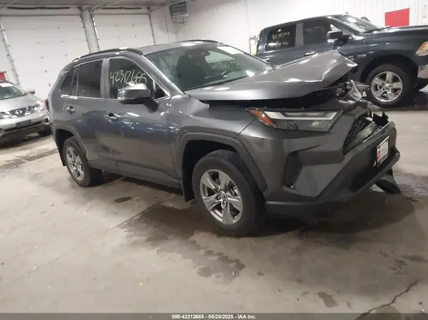2T3P1RFV7NC262749 2022 TOYOTA RAV 4 - Image 1