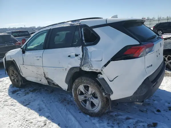 2T3P1RFV7NC286128 2022 TOYOTA RAV 4 - Image 2