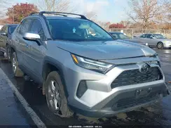 2T3P1RFV7NC323338 2022 TOYOTA RAV 4