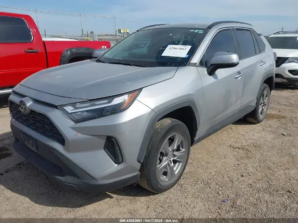 2T3P1RFV7NW257792 2022 TOYOTA RAV 4 - Image 2