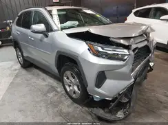 2T3P1RFV7NW271885 2022 TOYOTA RAV 4