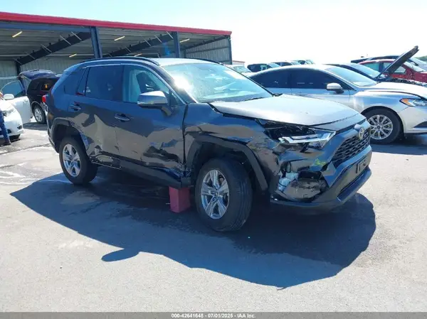 2T3P1RFV7PC325447 2023 TOYOTA RAV 4 - Image 1