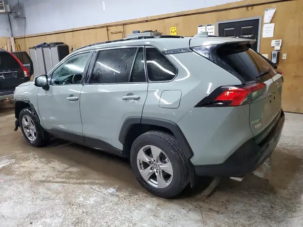 2T3P1RFV7PW372041 2023 TOYOTA RAV 4 - Image 2