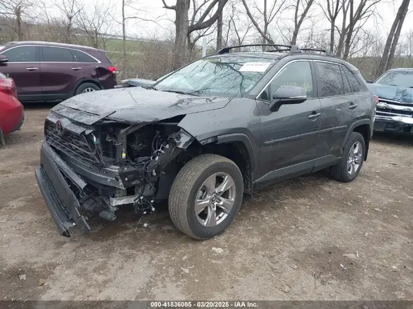 2T3P1RFV7RW442253 2024 TOYOTA RAV 4 - Image 2