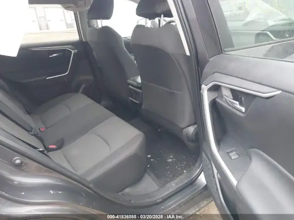 2T3P1RFV7RW442253 2024 TOYOTA RAV 4 - Image 8