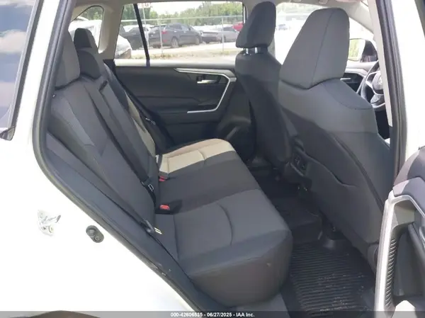 2025 TOYOTA RAV 4 auction photo 8