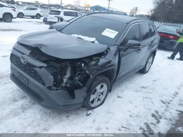 2T3P1RFV8KW044622 2019 TOYOTA RAV 4 - Image 2