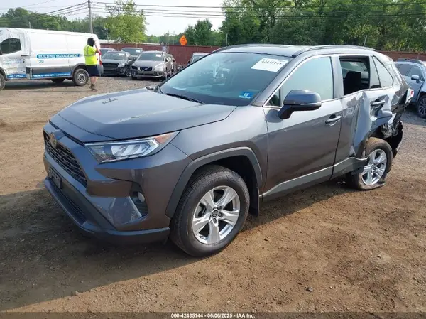 2T3P1RFV8LW084958 2020 TOYOTA RAV 4 - Image 2