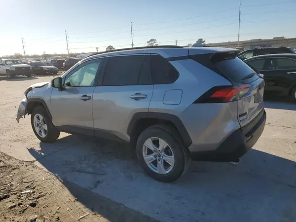 2T3P1RFV8MC143073 2021 TOYOTA RAV 4 - Image 2