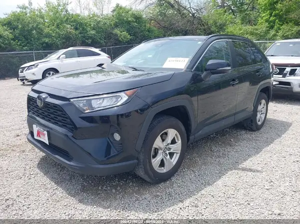 2T3P1RFV8MC164117 2021 TOYOTA RAV 4 - Image 2
