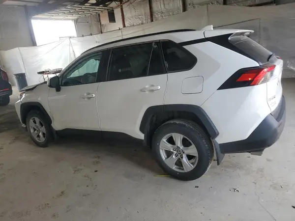 2T3P1RFV8MC226549 2021 TOYOTA RAV 4 - Image 2